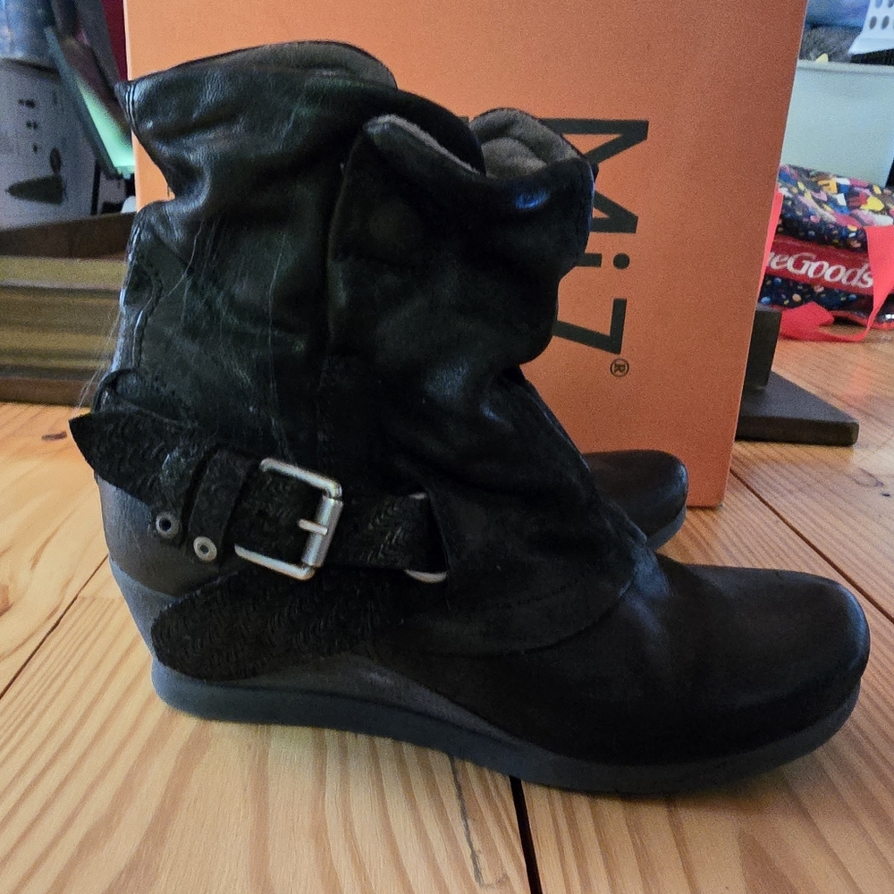 Black Women's Booties MIZ MOOZ - Picture 5 of 10